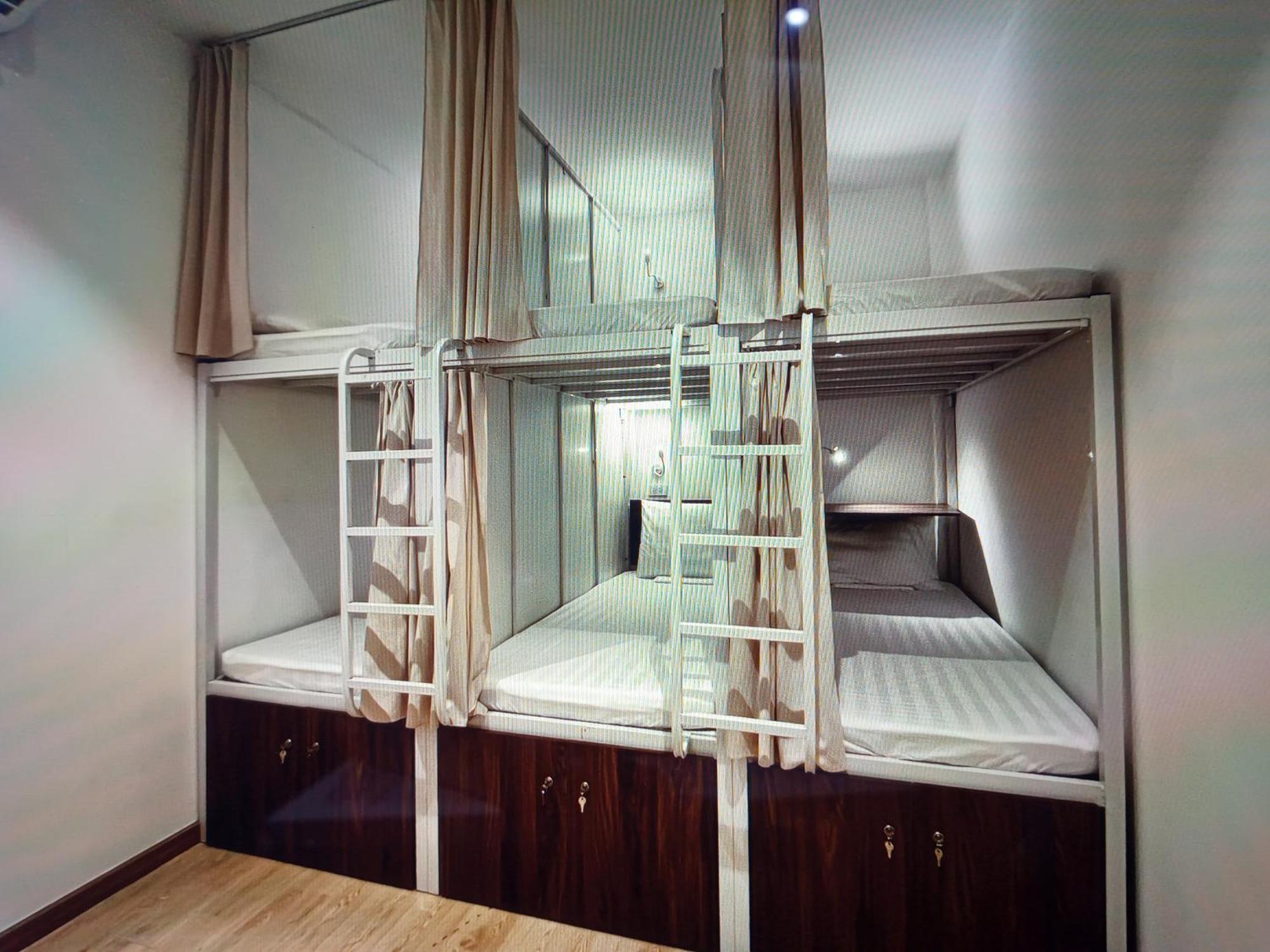 Metro Snooze Dorm * Hà Nội